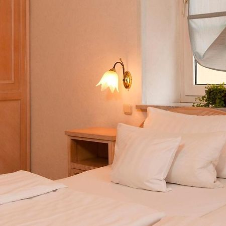 Geniesserhotel Lodner Lauingen Rum bild
