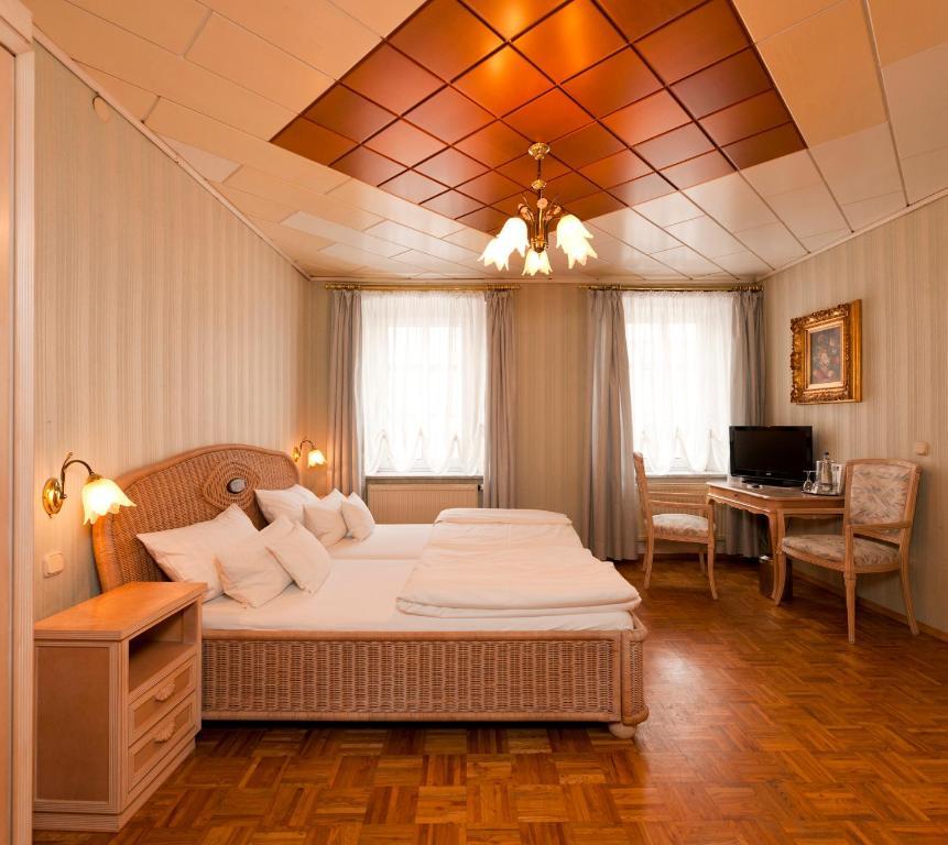 Geniesserhotel Lodner Lauingen Rum bild